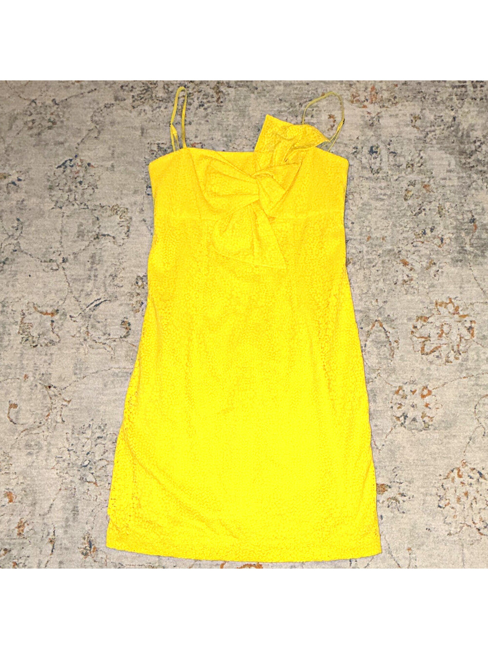 Trina Turk Yellow Lace Strapless Sheath Dress Bow Detail Knee Length Sz 6 A387